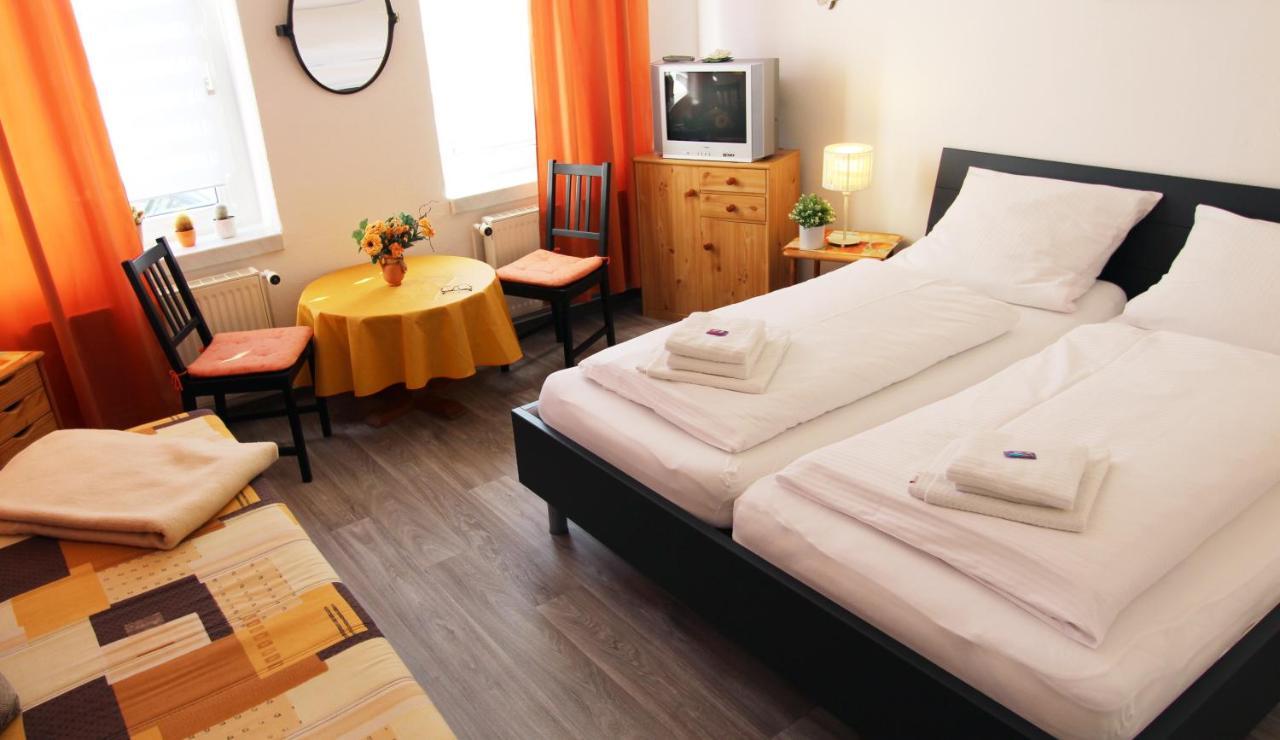 Ferienwohnung Familienwohnung Kröpelin Buitenkant foto